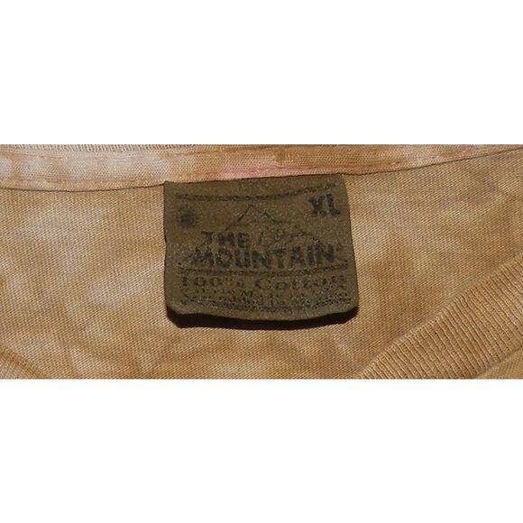 The Mountain Men’s XL SS T-Shirt Tan Tie Dye Whitetail Deer RMEF Made USA - Picture 2 of 3